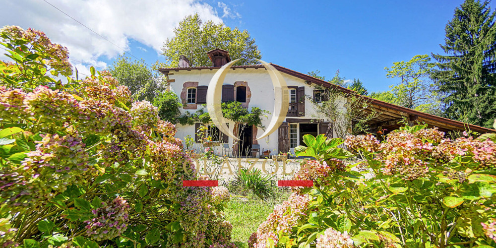 maison à ST PEE SUR NIVELLE (64310)